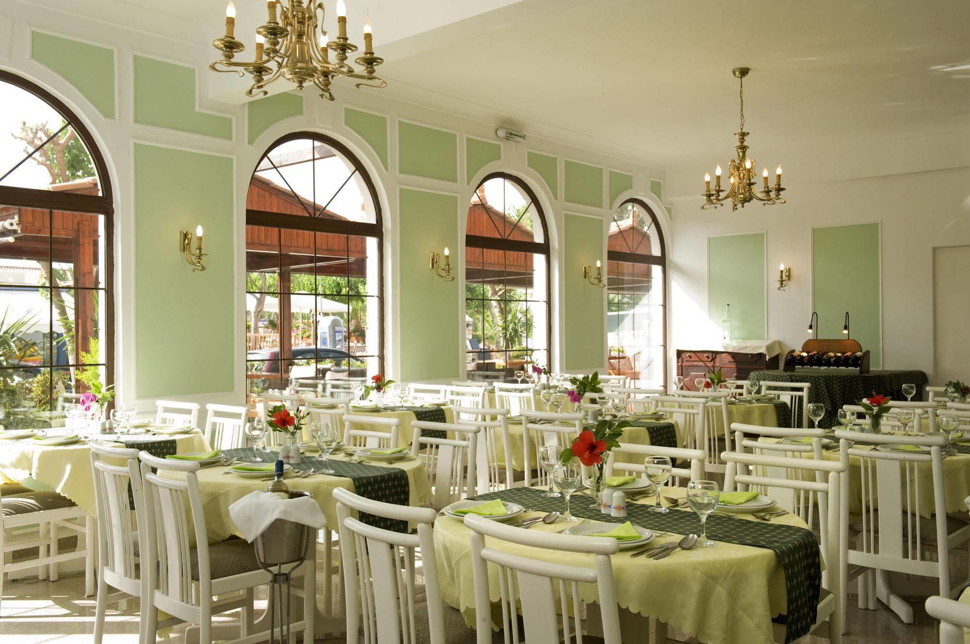 Hôtel Axos à Platanias Restaurant photo